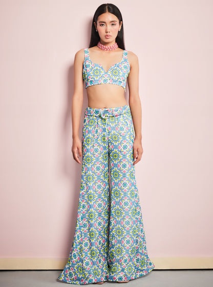 The Salerno Cape Set