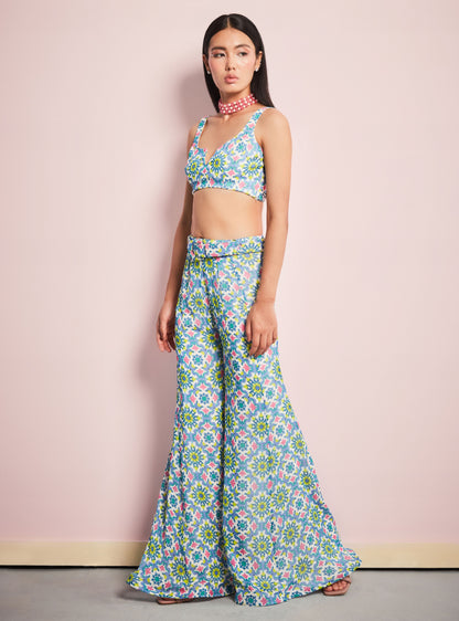 The Salerno Cape Set